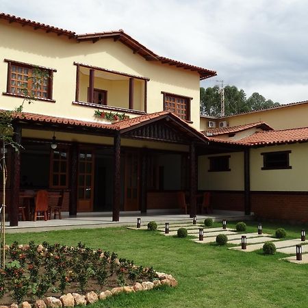Hotel E Restaurante Sabor De Minas Salinas  Kültér fotó