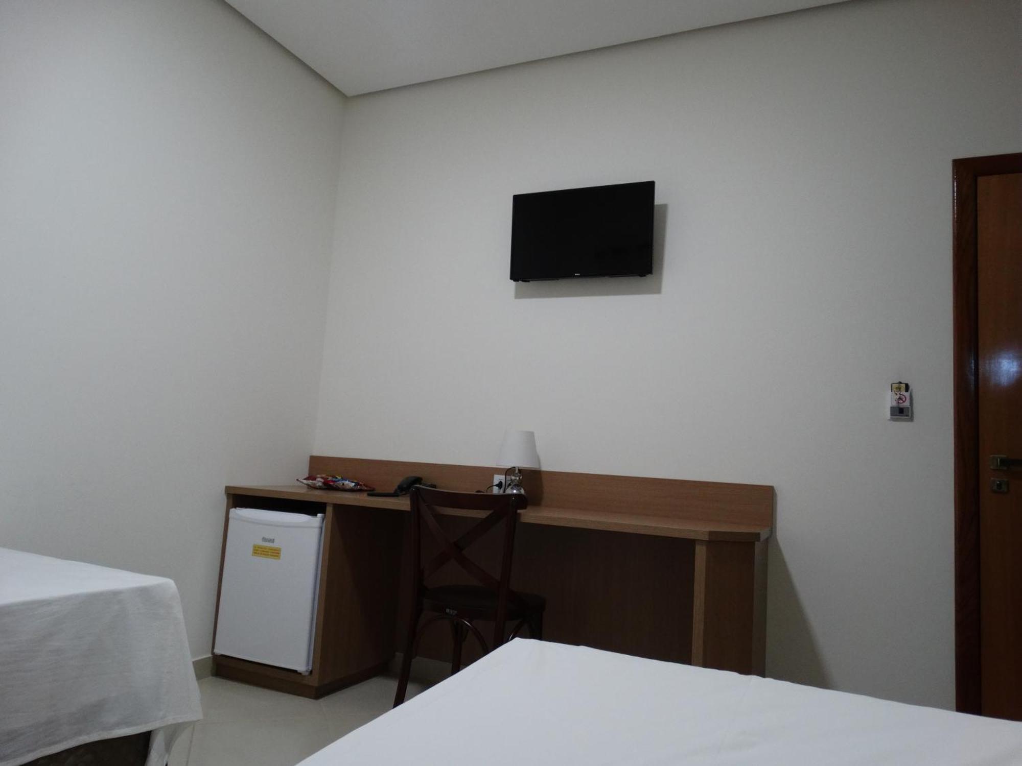 Hotel E Restaurante Sabor De Minas Salinas  Szoba fotó