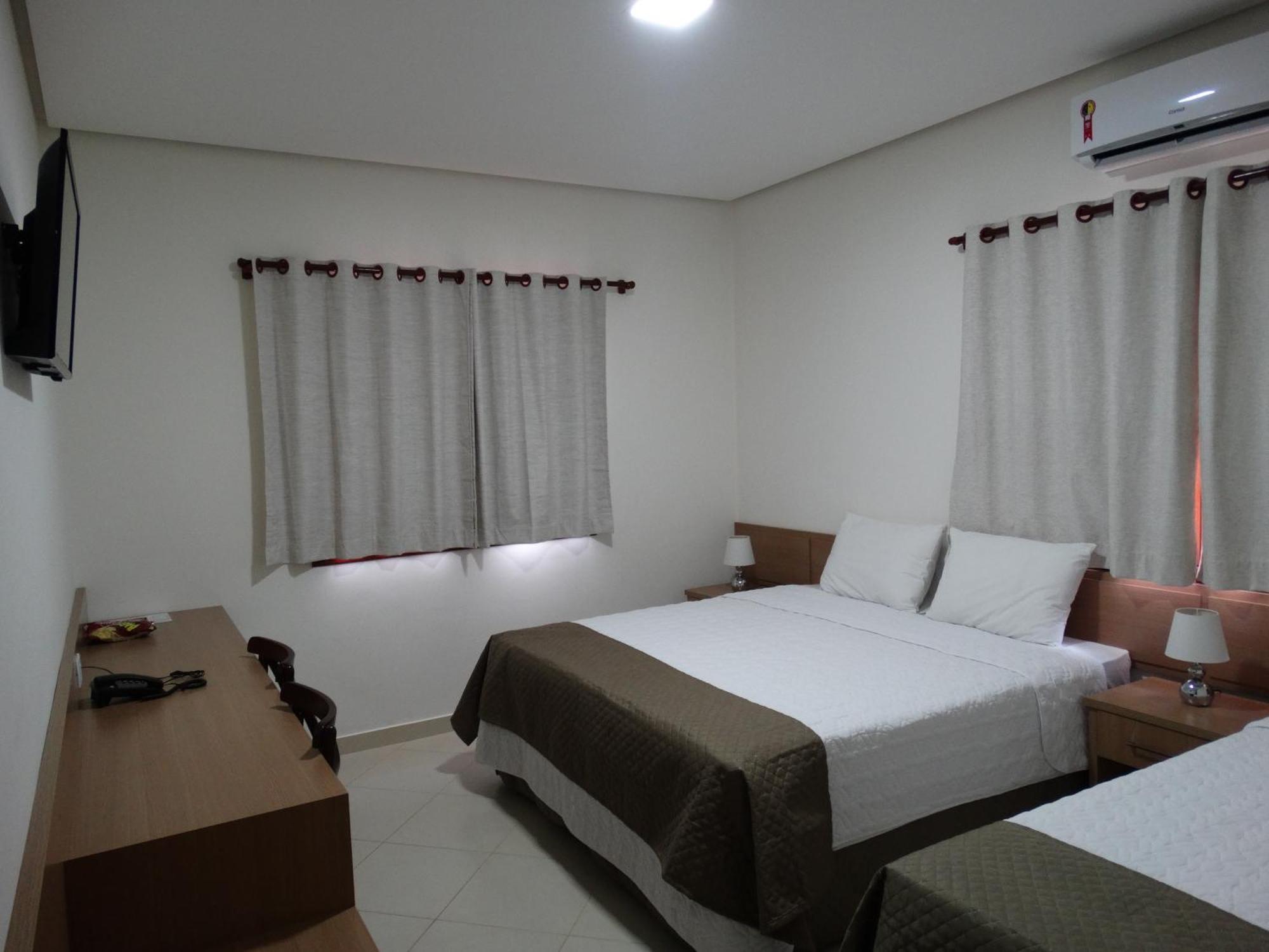 Hotel E Restaurante Sabor De Minas Salinas  Szoba fotó