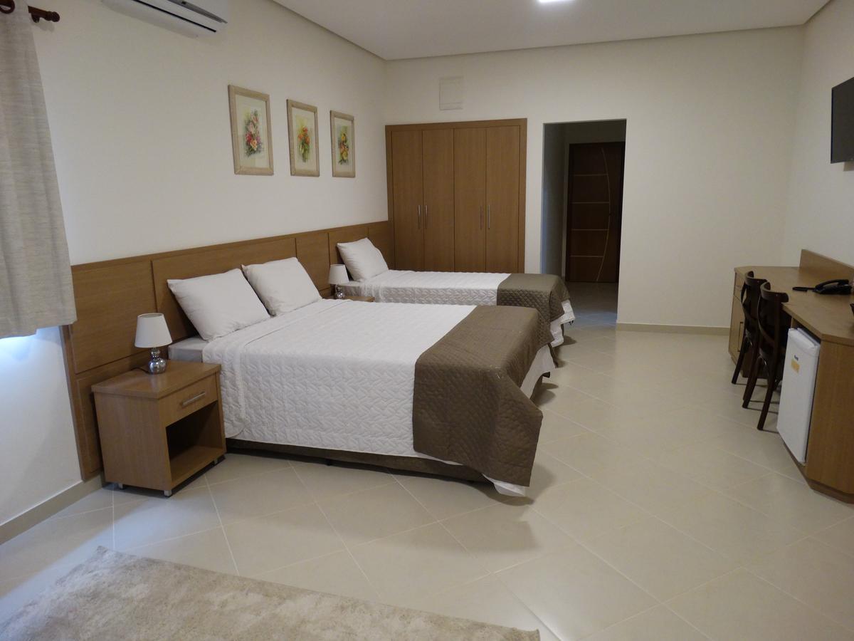 Hotel E Restaurante Sabor De Minas Salinas  Kültér fotó