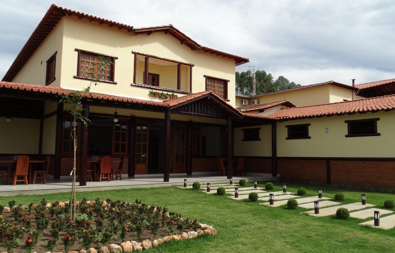 Hotel E Restaurante Sabor De Minas Salinas  Kültér fotó