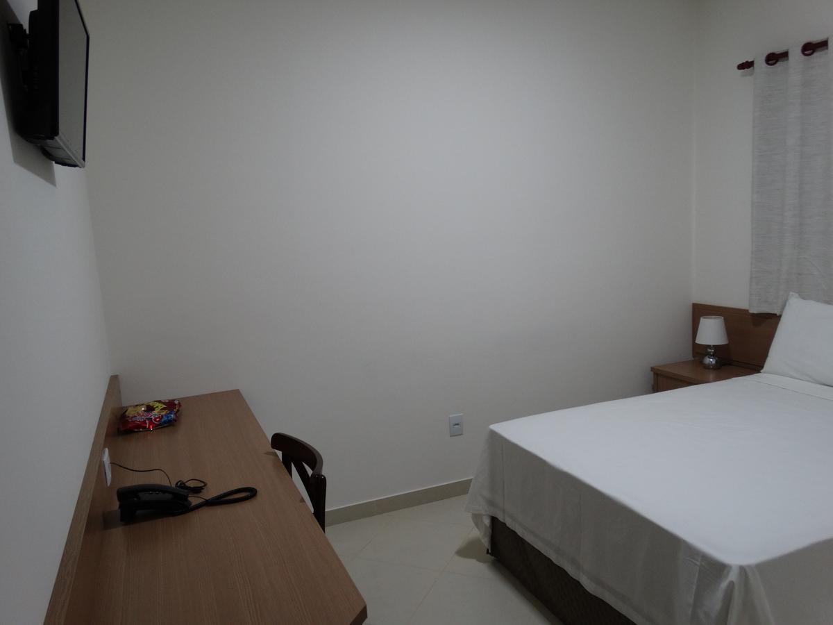 Hotel E Restaurante Sabor De Minas Salinas  Szoba fotó